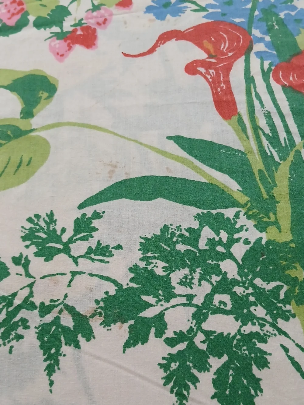 Floral Vintage Tablecloth